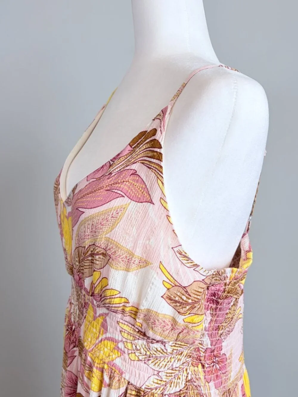 Tiered Maxi Dress Summer Flowy Costal Chic Gold Stitching Pink Yellow Size XXL - Picture 3 of 13